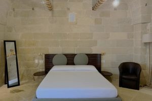 B&B in Zollino Dimora La Fuga_17, Double bed in the Corda room