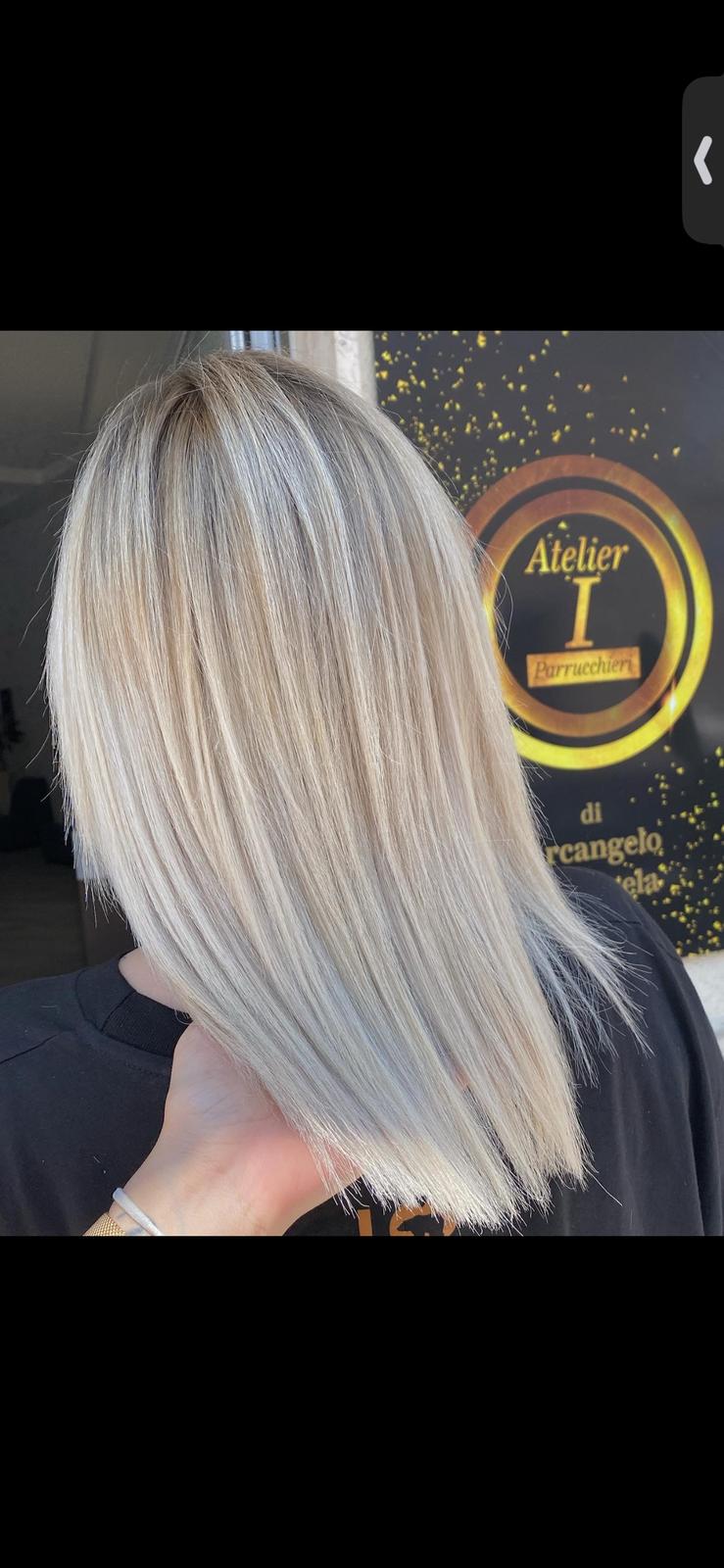 Hairstylist - Taglio + Piega Donna - Atelier I Parrucchieri 2 Hairstylist - Taglio + Piega Donna - Atelier I Parrucchieri