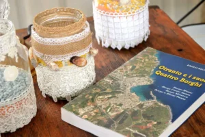 beb-salento-otranto-palazzo-marzo-staffa-vista-mare-9 Scrittoio con libro sul Paesaggio