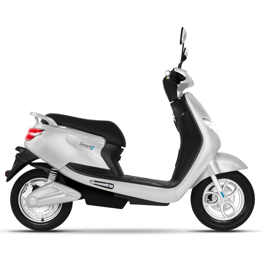 Noleggio CICLOMOTORE CC. 50 2 Noleggio CICLOMOTORE CC. 50