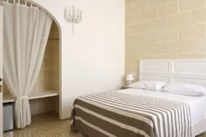 Bed and Breakfast Salento Otranto Palazzo Marzo Alimini Sea View 10 Bedroom with double bed
